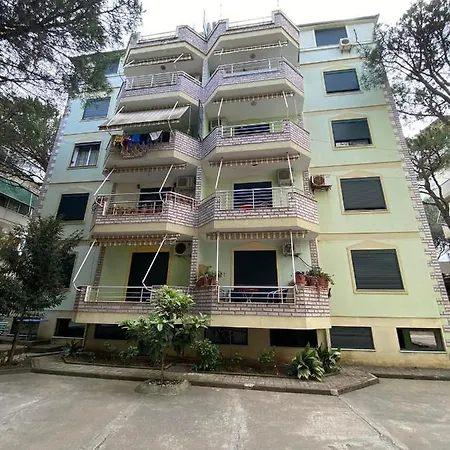 Apartman Lucie Apartment *