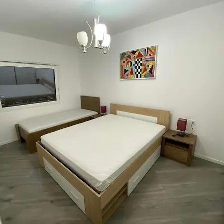Apartman Lucie *